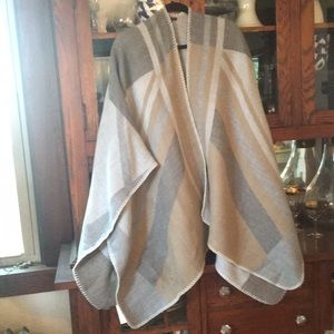 Ann Taylor poncho